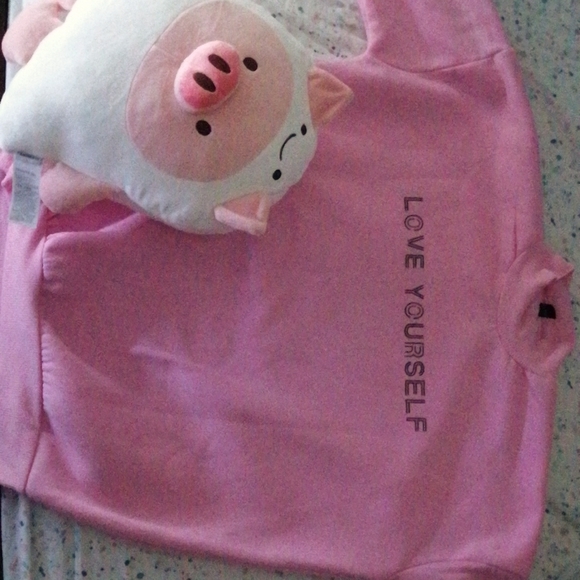 BTS Love Yourself Sweater - Picture 2 of 4